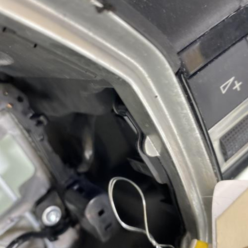 Volant PEUGEOT 2008 2 Photo n°8