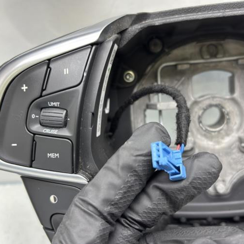 Volant CITROEN C4 2 Photo n°4