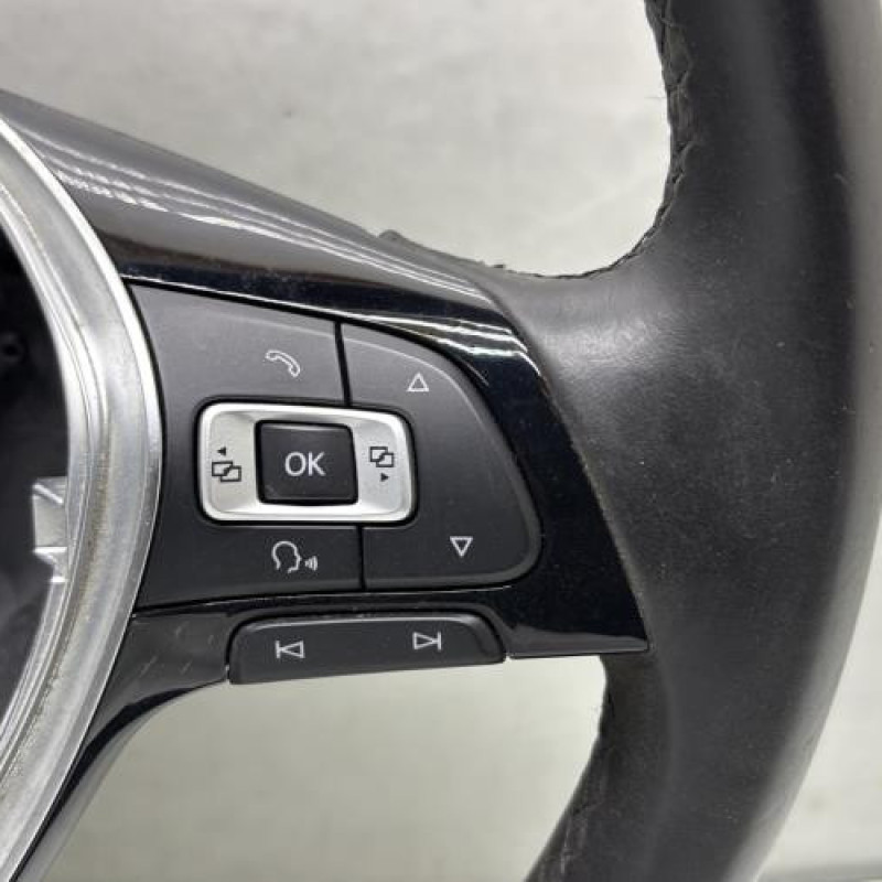 Volant VOLKSWAGEN TOURAN 3 Photo n°3