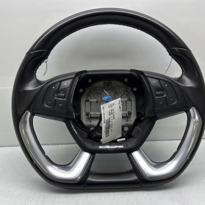 Volant DS DS5 Photo n°1