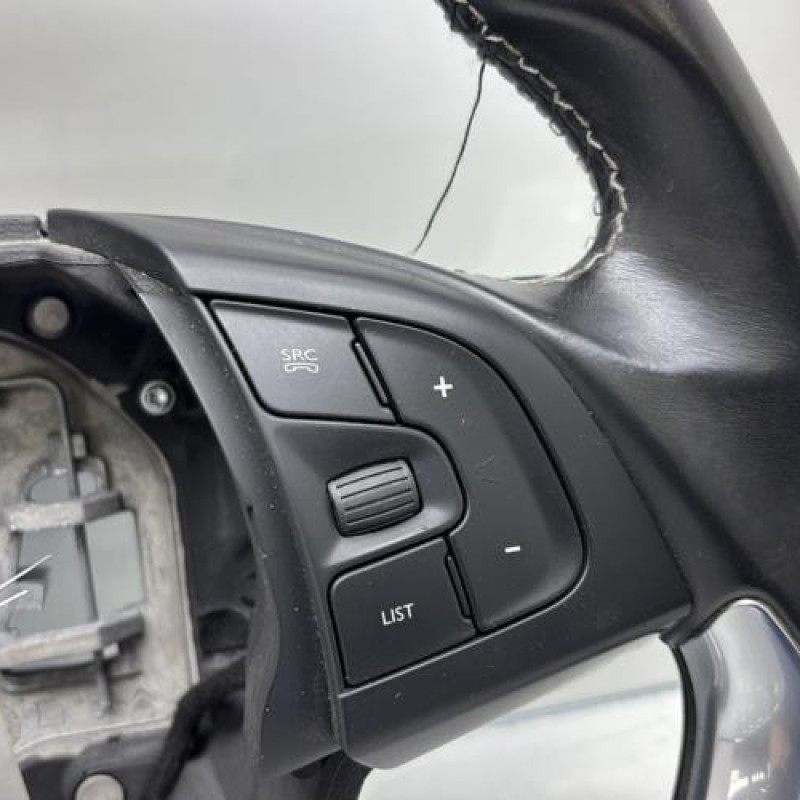 Volant DS DS5 Photo n°7