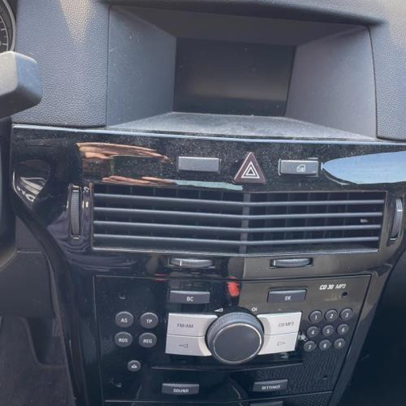 Volant OPEL ASTRA H Photo n°13