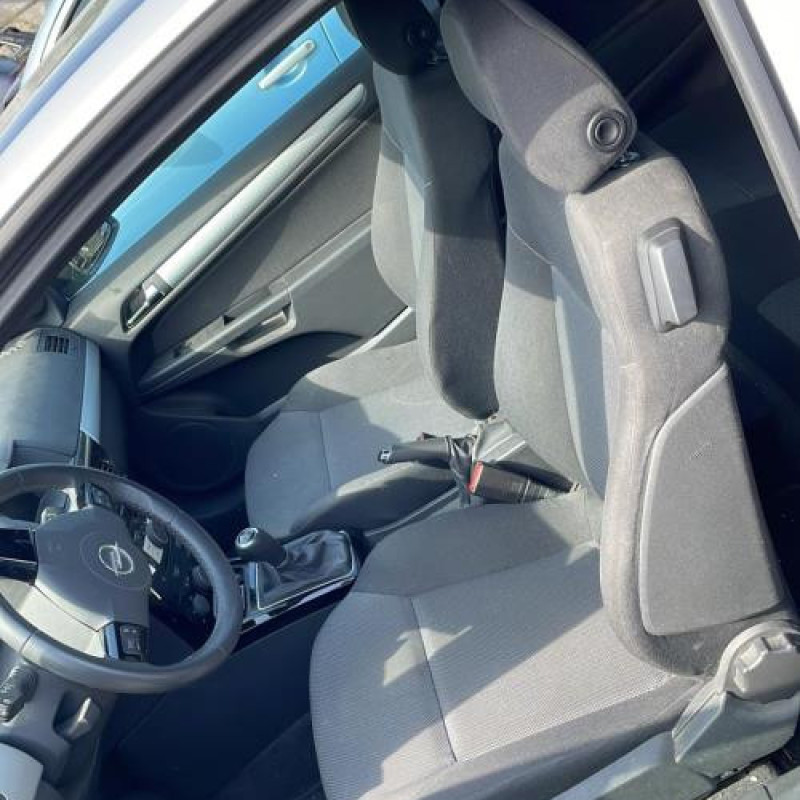 Volant OPEL ASTRA H Photo n°17