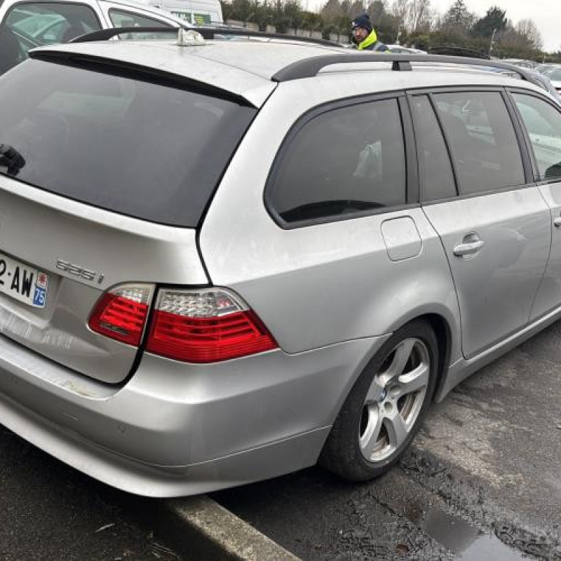 Volant BMW SERIE 5 E61 Photo n°8