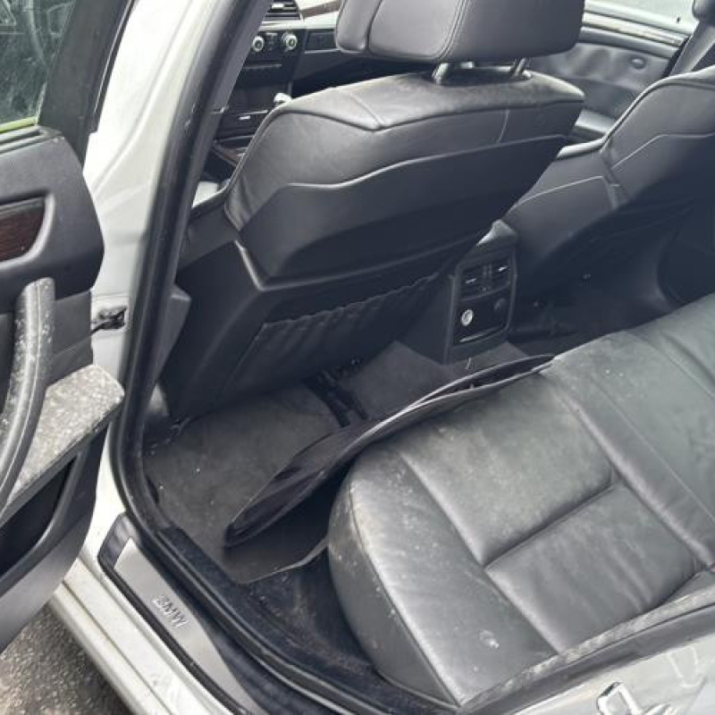 Volant BMW SERIE 5 E61 Photo n°17