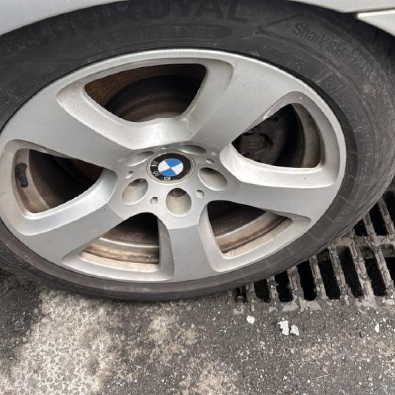 Volant BMW SERIE 5 E61 Photo n°18