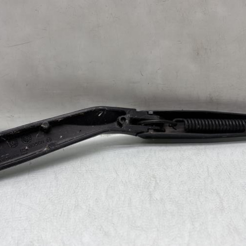 Bras essuie glace avant gauche VOLKSWAGEN POLO 4 Photo n°3