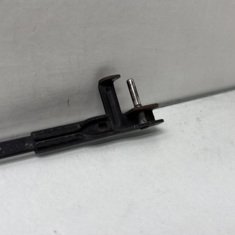 Bras essuie glace avant gauche VOLKSWAGEN POLO 4 Photo n°4