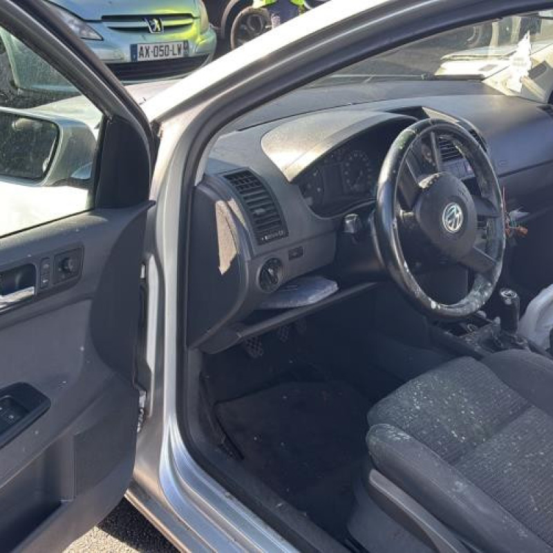 Bras essuie glace avant gauche VOLKSWAGEN POLO 4 Photo n°13