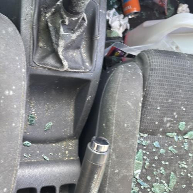 Bras essuie glace avant gauche VOLKSWAGEN POLO 4 Photo n°19