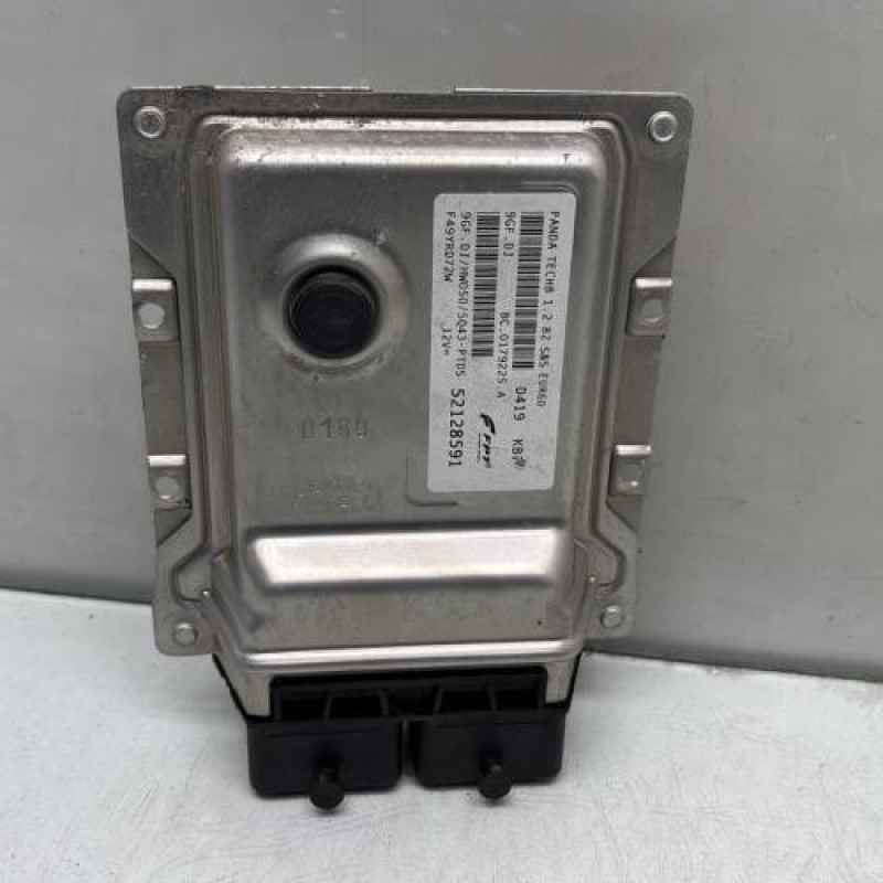 Calculateur moteur FIAT PANDA 3 Photo n°1