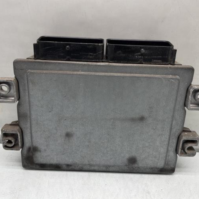 Calculateur moteur RENAULT CLIO 2 Photo n°3