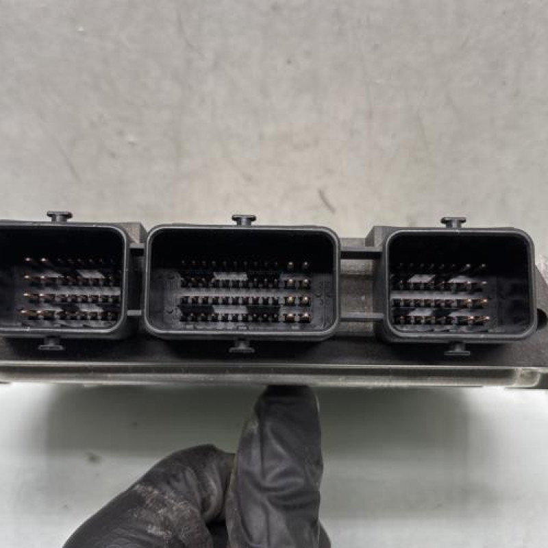 Calculateur moteur CITROEN C4 PICASSO 1 Photo n°3