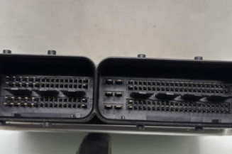 Calculateur moteur VOLKSWAGEN TOURAN 1
