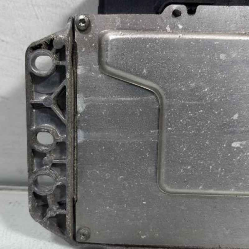 Calculateur moteur DACIA LODGY Photo n°5