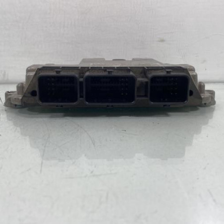 Calculateur moteur PEUGEOT 207