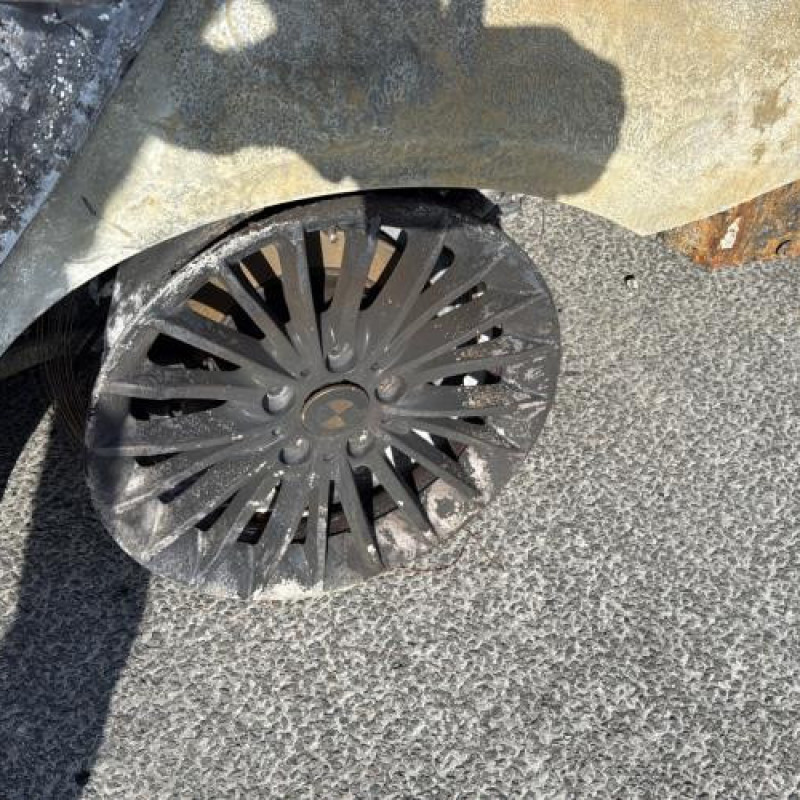 Bras essuie glace avant droit BMW SERIE 3 F31 Photo n°15