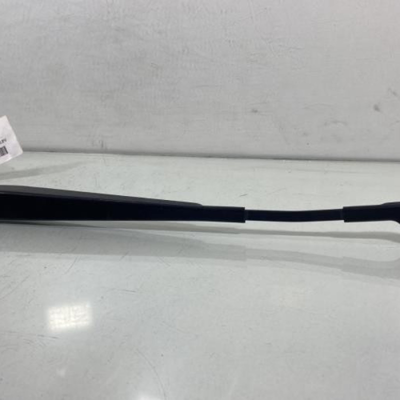 Bras essuie glace avant gauche VOLKSWAGEN POLO 6 Photo n°1