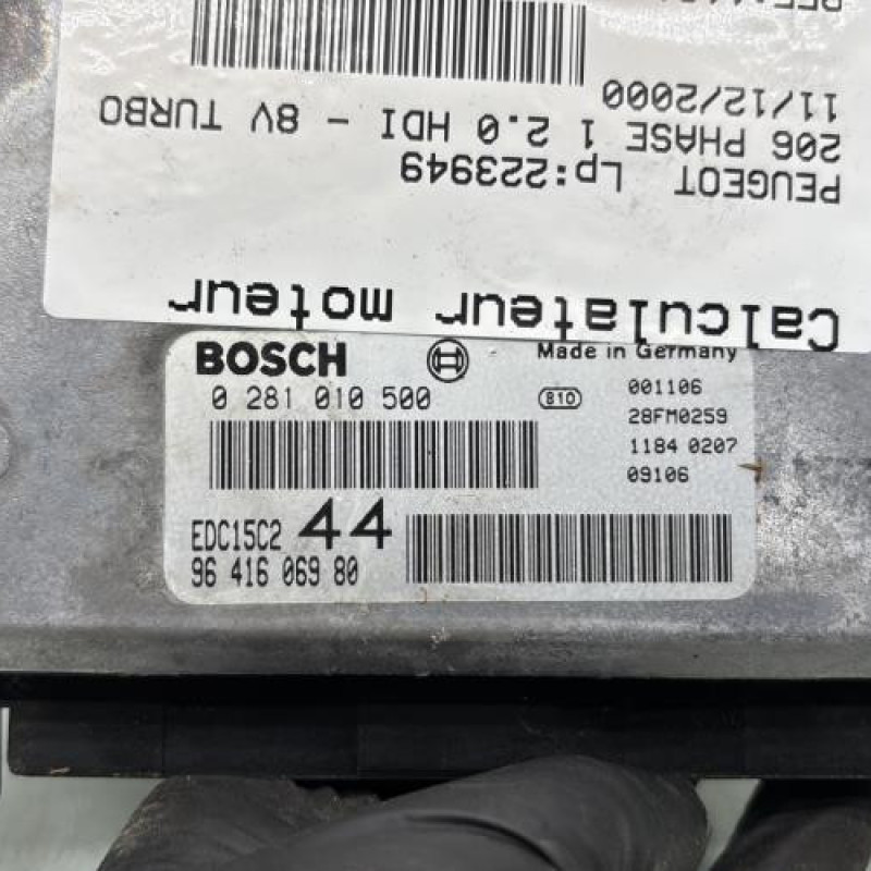 Calculateur moteur PEUGEOT 206 Photo n°4