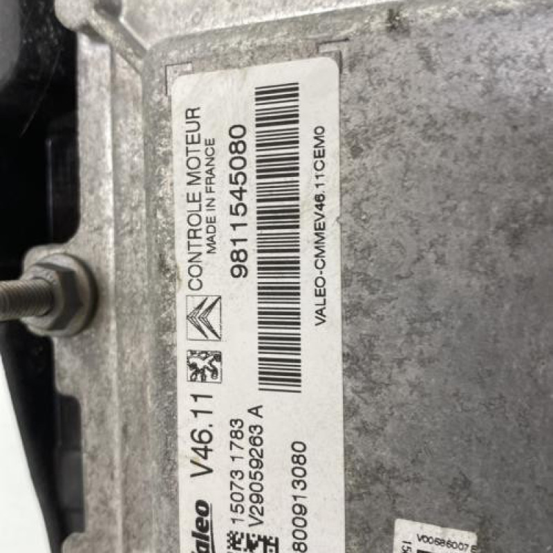 Calculateur moteur PEUGEOT 208 1 Photo n°3