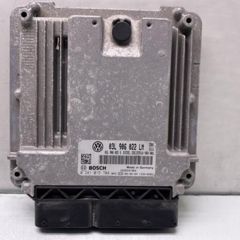 Calculateur moteur VOLKSWAGEN GOLF PLUS Photo n°1