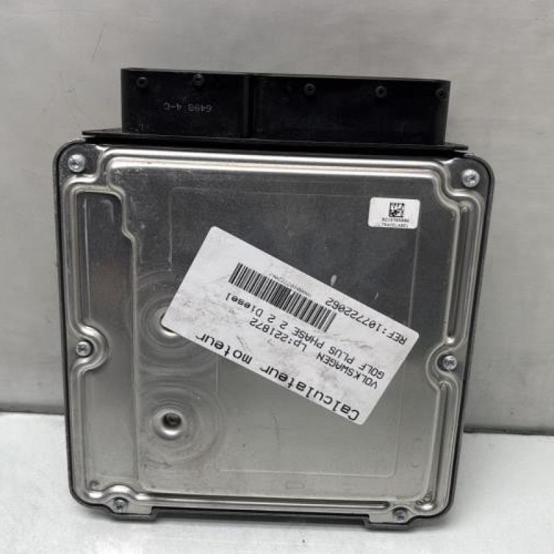 Calculateur moteur VOLKSWAGEN GOLF PLUS Photo n°4