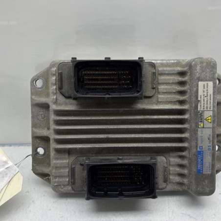 Calculateur moteur OPEL MERIVA A Photo n°1