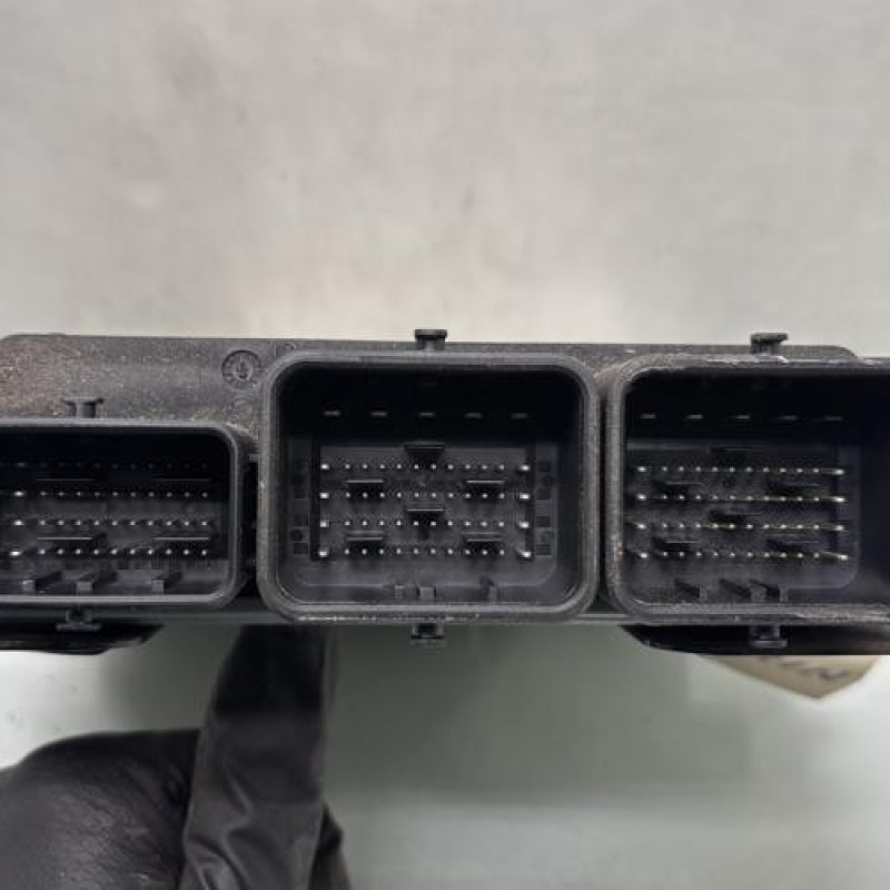 Calculateur moteur CITROEN DS5 Photo n°3
