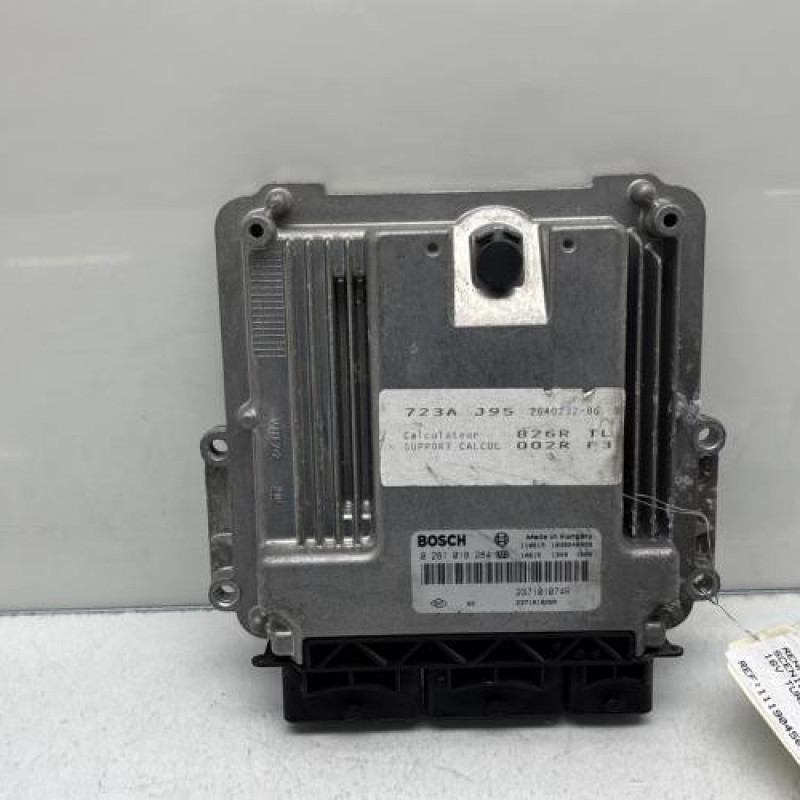 Calculateur moteur RENAULT SCENIC 3 Photo n°1