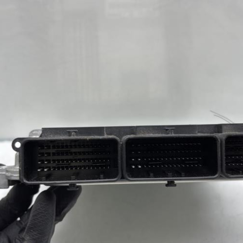 Calculateur moteur RENAULT SCENIC 3 Photo n°3