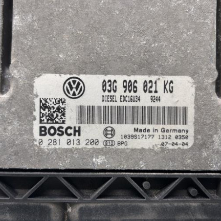 Calculateur moteur VOLKSWAGEN GOLF 5
