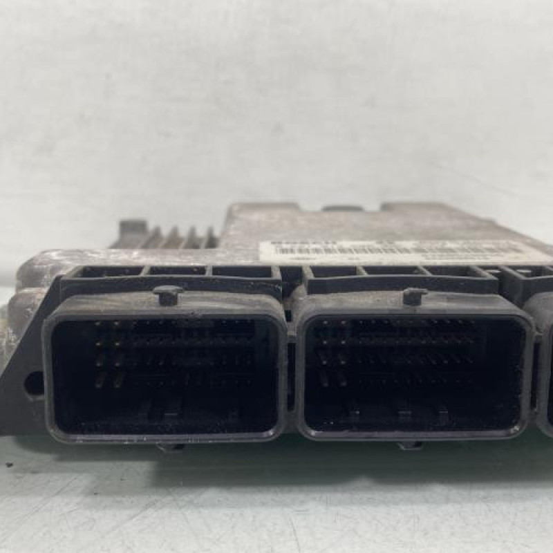 Calculateur moteur RENAULT ESPACE 4 Photo n°3