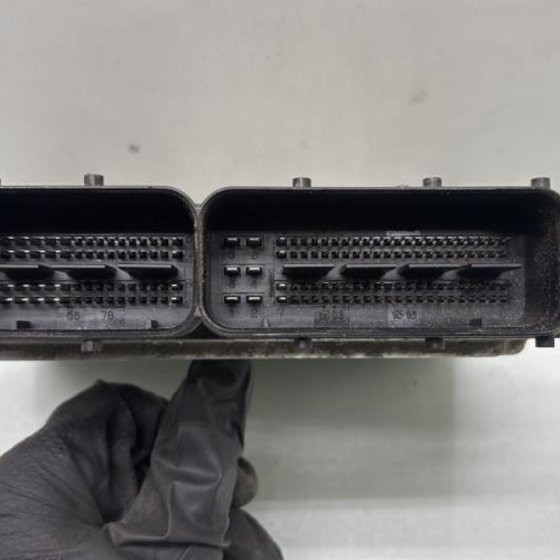 Calculateur moteur CHEVROLET CAPTIVA Photo n°3