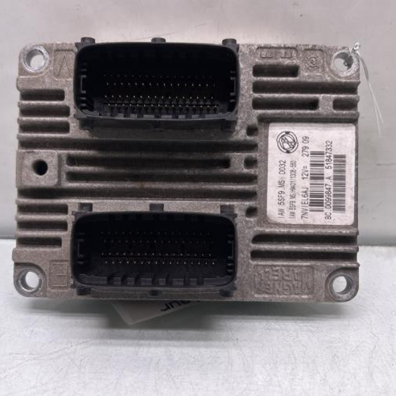 Calculateur moteur FIAT 500 2 Photo n°1