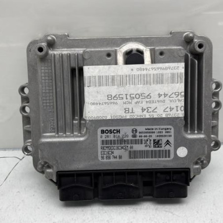 Calculateur moteur PEUGEOT 3008 1 Photo n°1