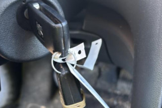 Calculateur moteur PEUGEOT 3008 1