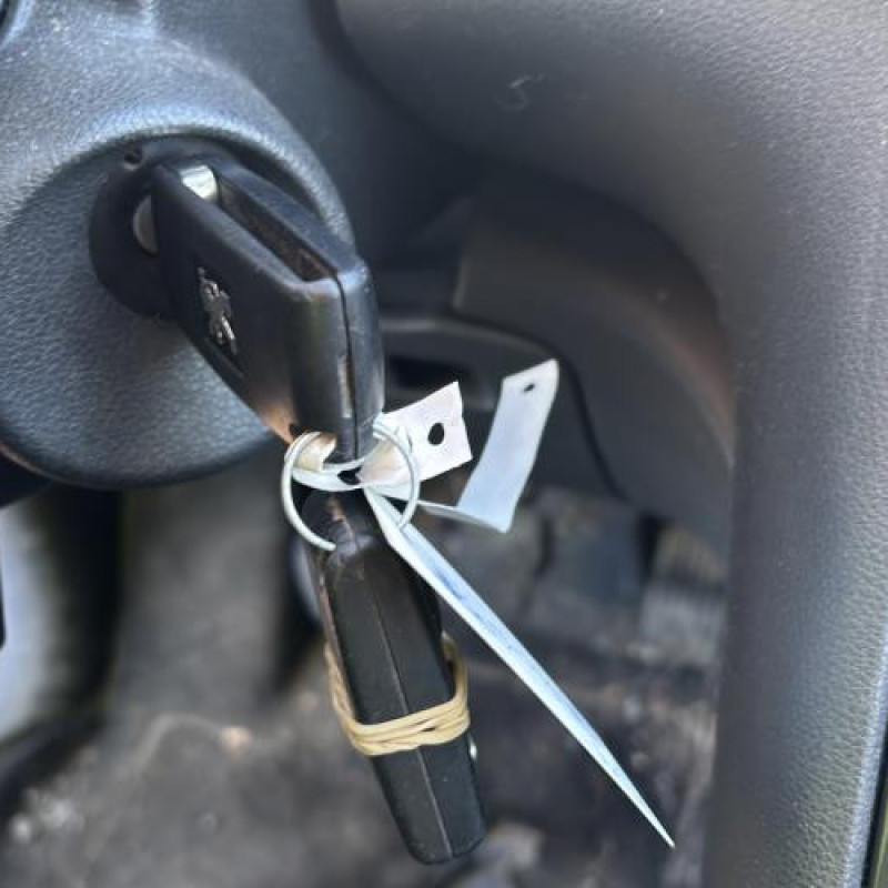 Calculateur moteur PEUGEOT 3008 1 Photo n°20