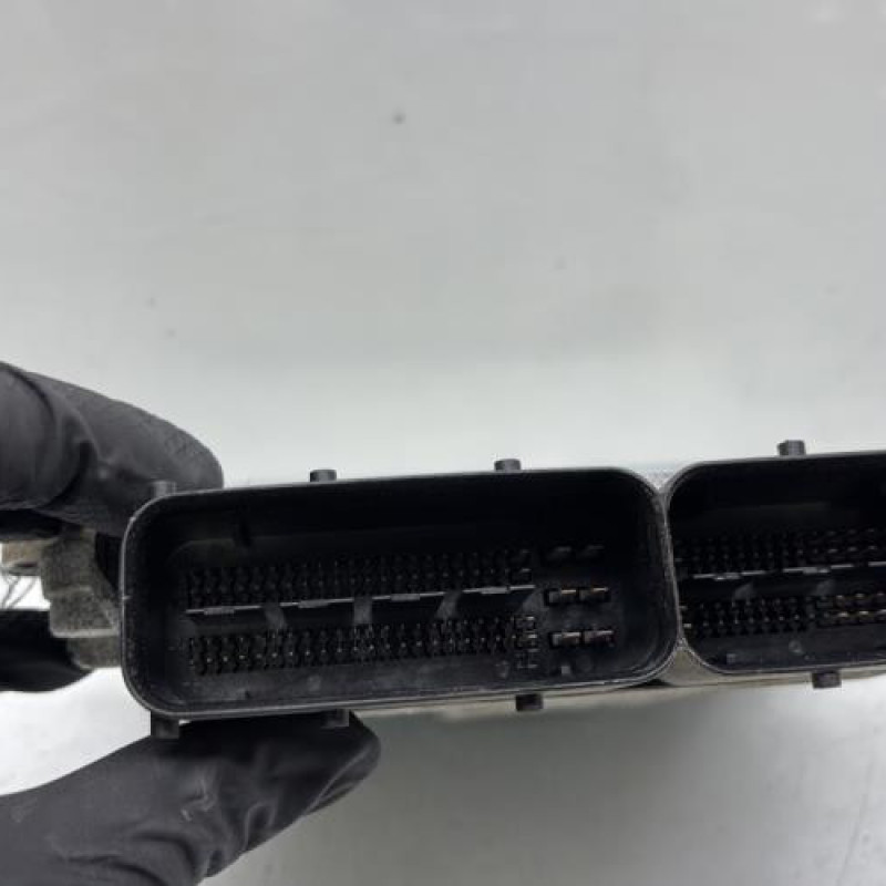 Calculateur moteur OPEL CORSA D Photo n°3