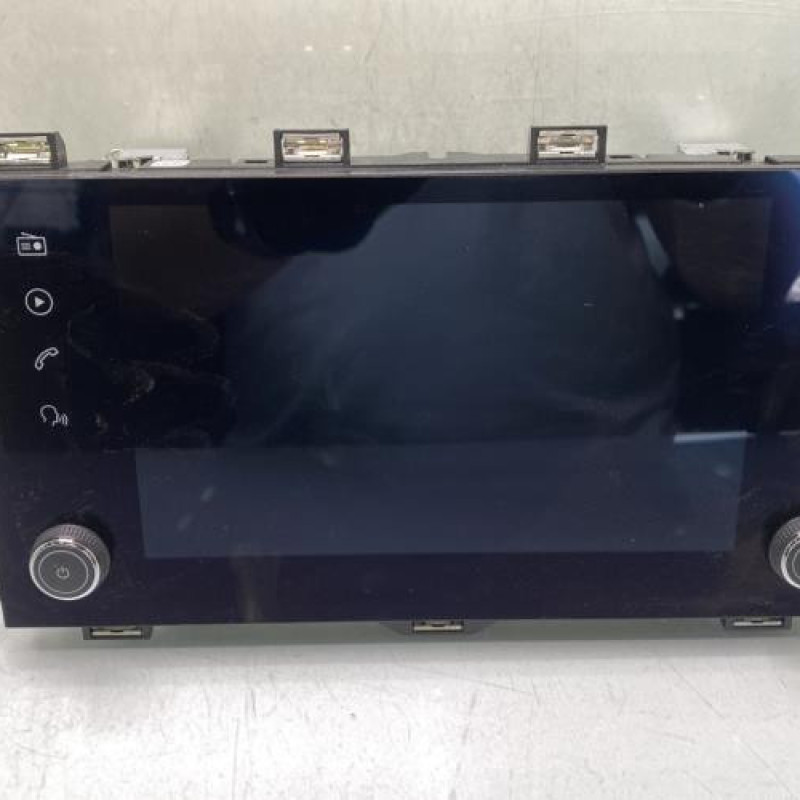 Ecran GPS SEAT ATECA Photo n°1