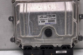 Calculateur moteur KIA CEE-D 2 Photo n°1