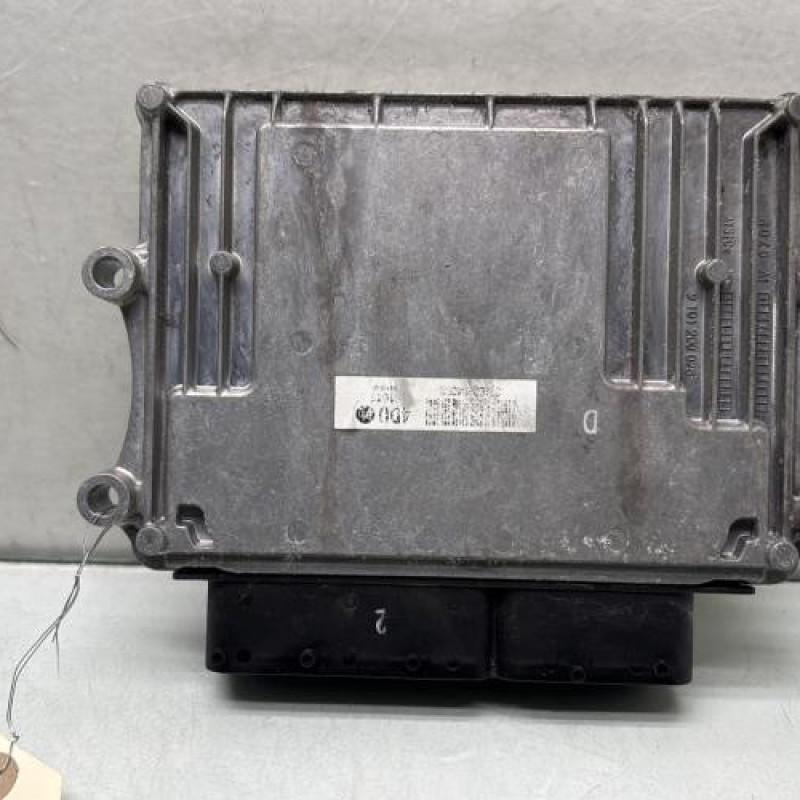 Calculateur moteur KIA CEE-D 2 Photo n°4