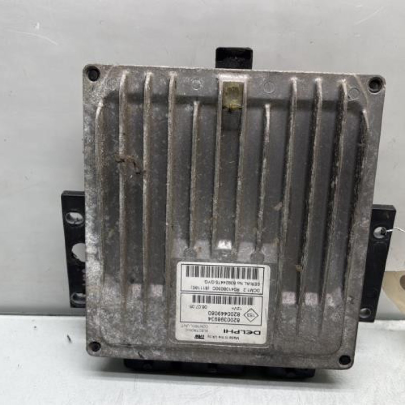 Calculateur moteur RENAULT MODUS Photo n°1