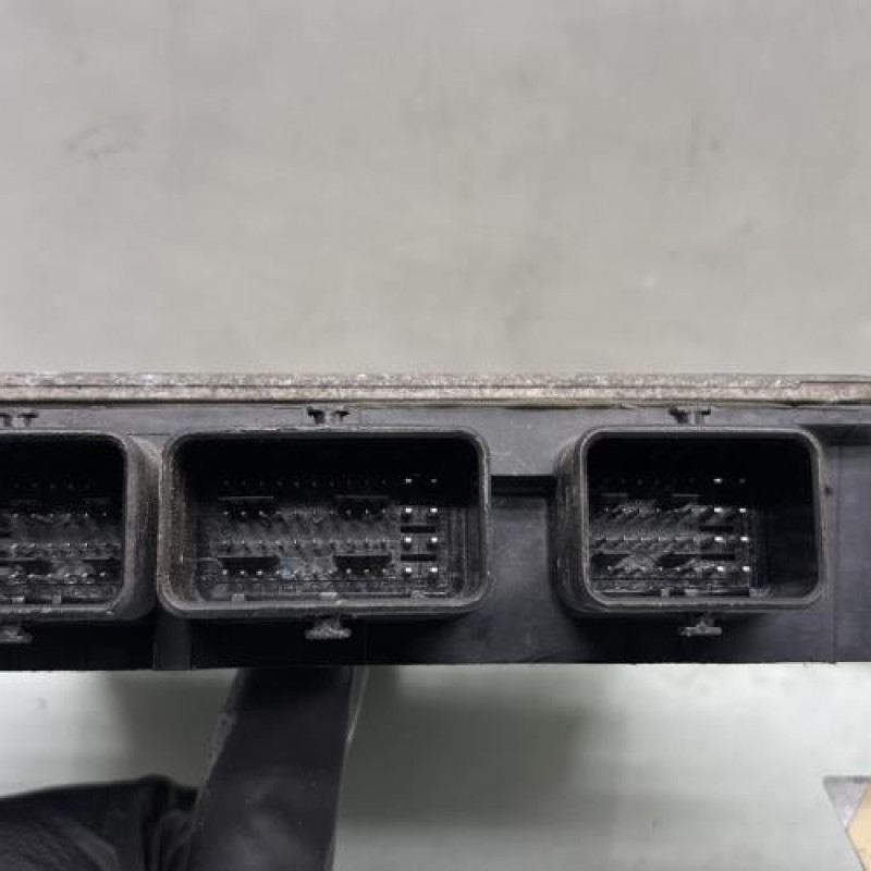 Calculateur moteur RENAULT MODUS Photo n°3