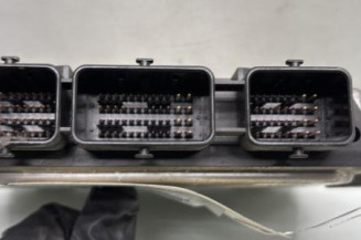 Calculateur moteur PEUGEOT 407