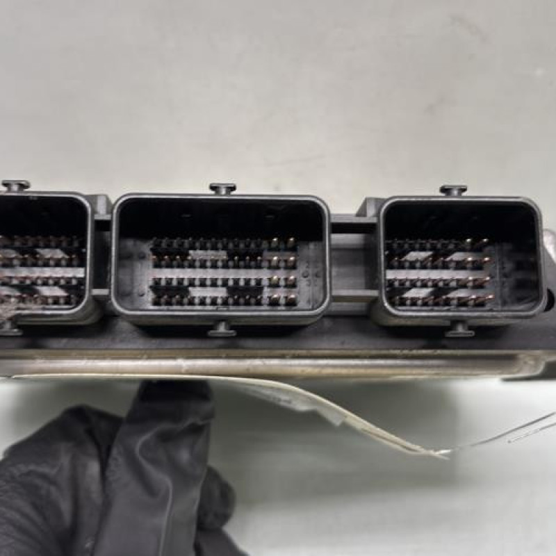 Calculateur moteur PEUGEOT 407 Photo n°3