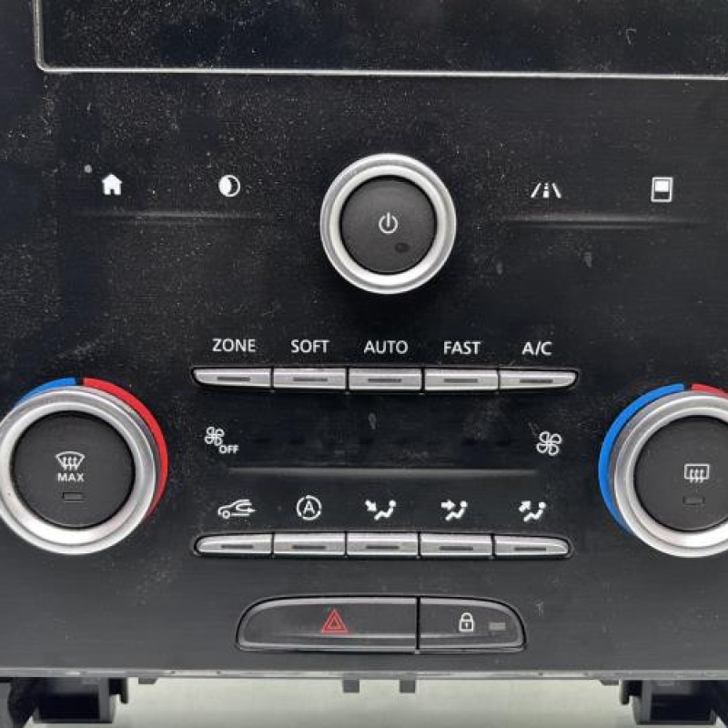 Ecran GPS RENAULT MEGANE 4 Photo n°2