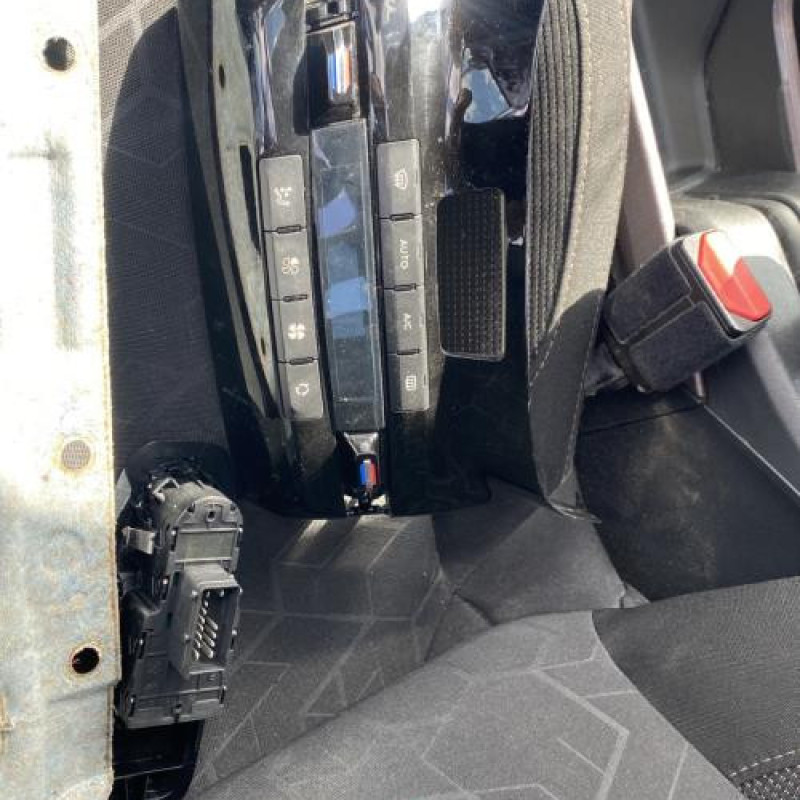 Calculateur moteur PEUGEOT 2008 1 Photo n°20