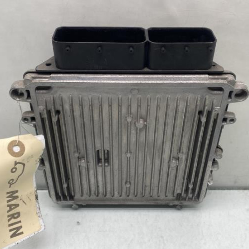 Calculateur moteur MERCEDES VITO 639 Photo n°4