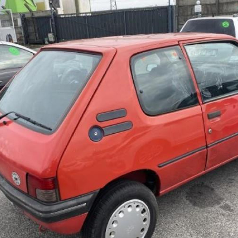 Ceinture avant droit PEUGEOT 205 Photo n°8