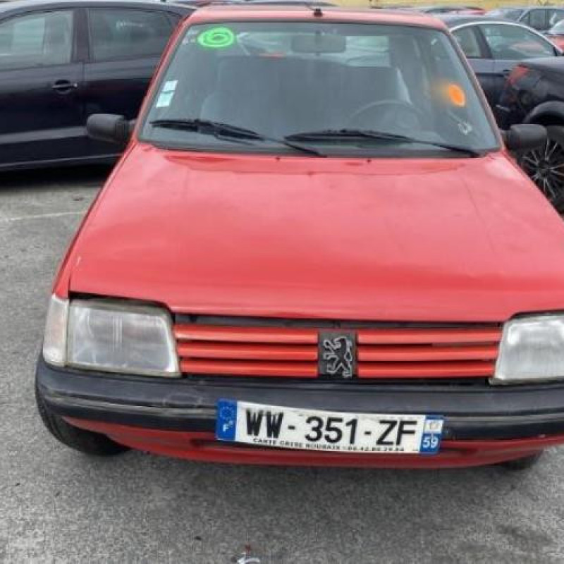 Ceinture avant droit PEUGEOT 205 Photo n°20